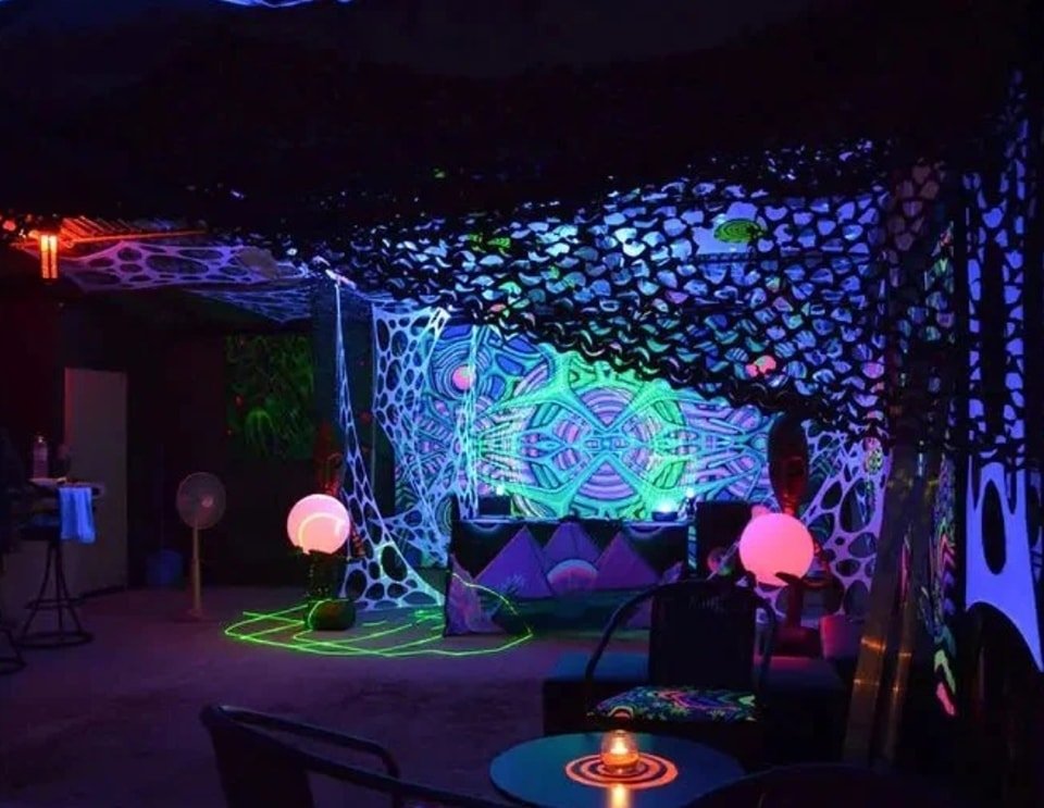 UV Psytrance Glow in the dark Venue decoration Transformation