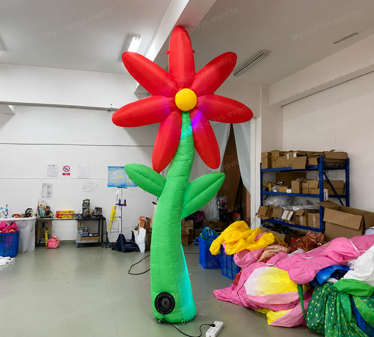 Large LED inflatable flower decoration by Lay-z-days Event's™, perfect for events, with vibrant lights and detailed flower design.