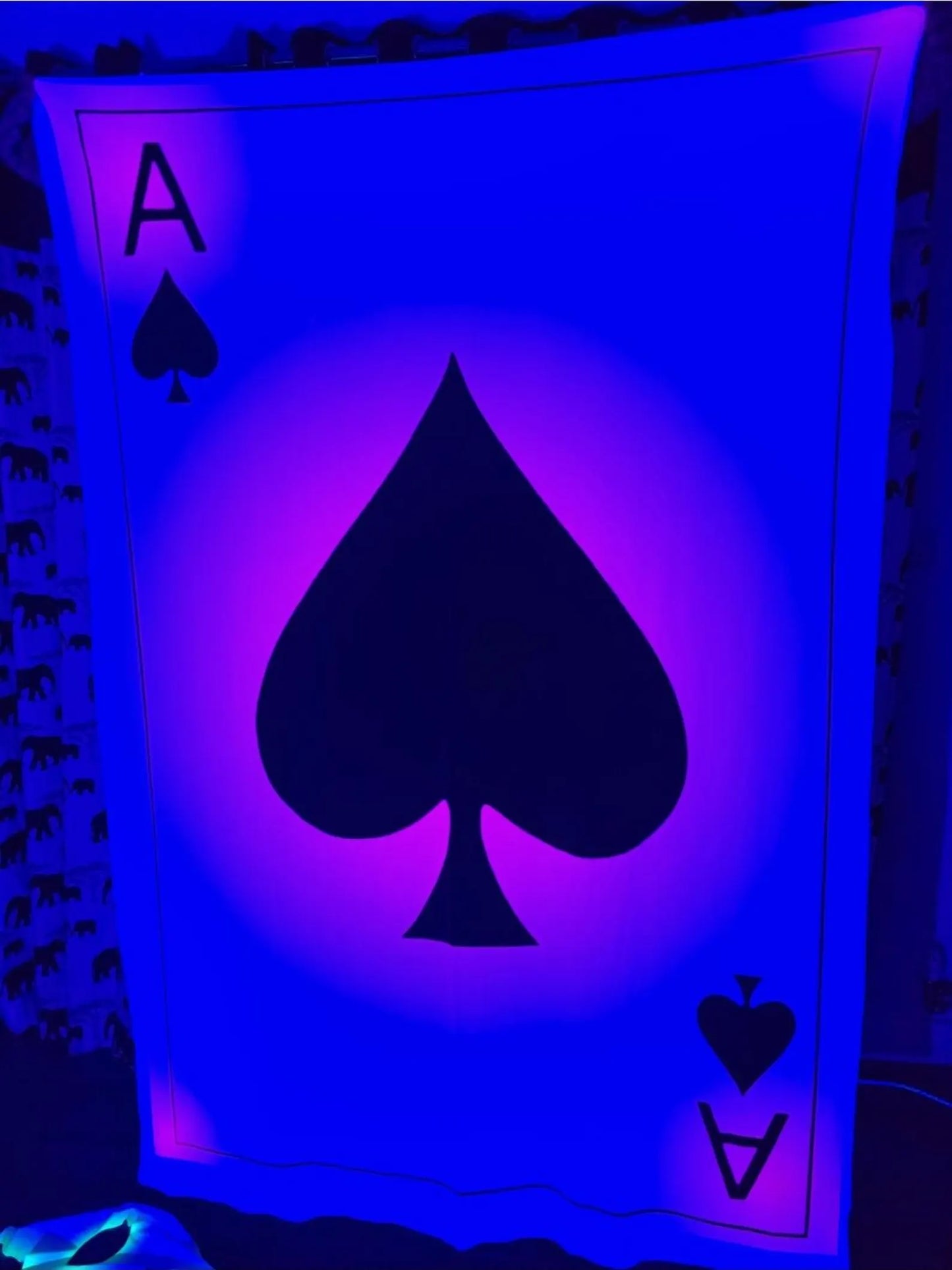 uv reactive Wonderland Ace of spades event stretch decor