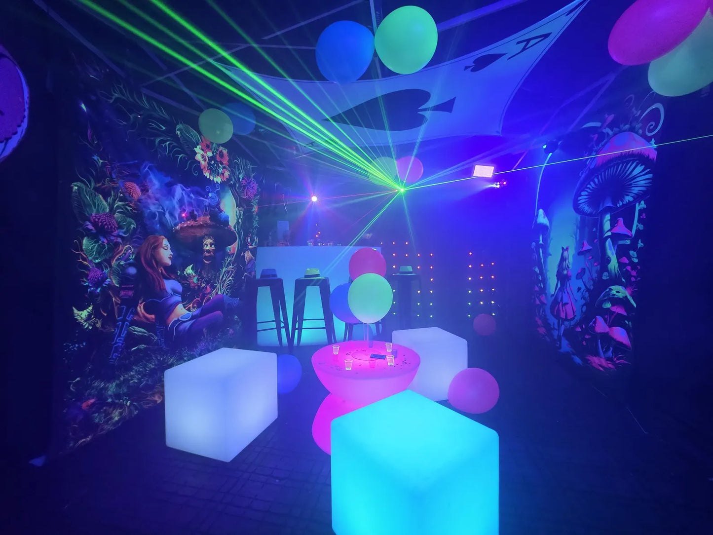 uv reactive Wonderland Ace of spades event stretch decor