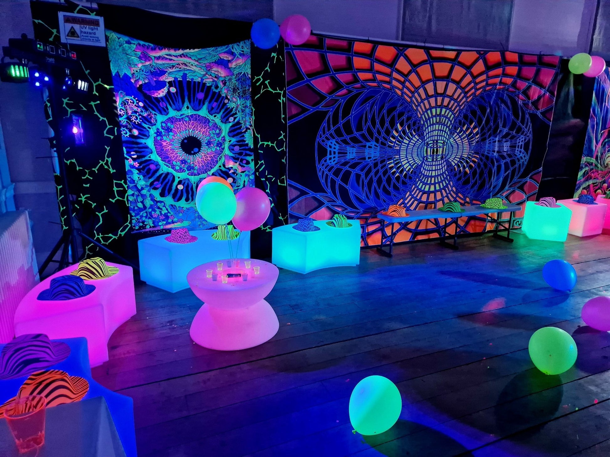 Complete Transformation - UV Décor - Lay-z-days Event's™Complete Transformation - UV Décor