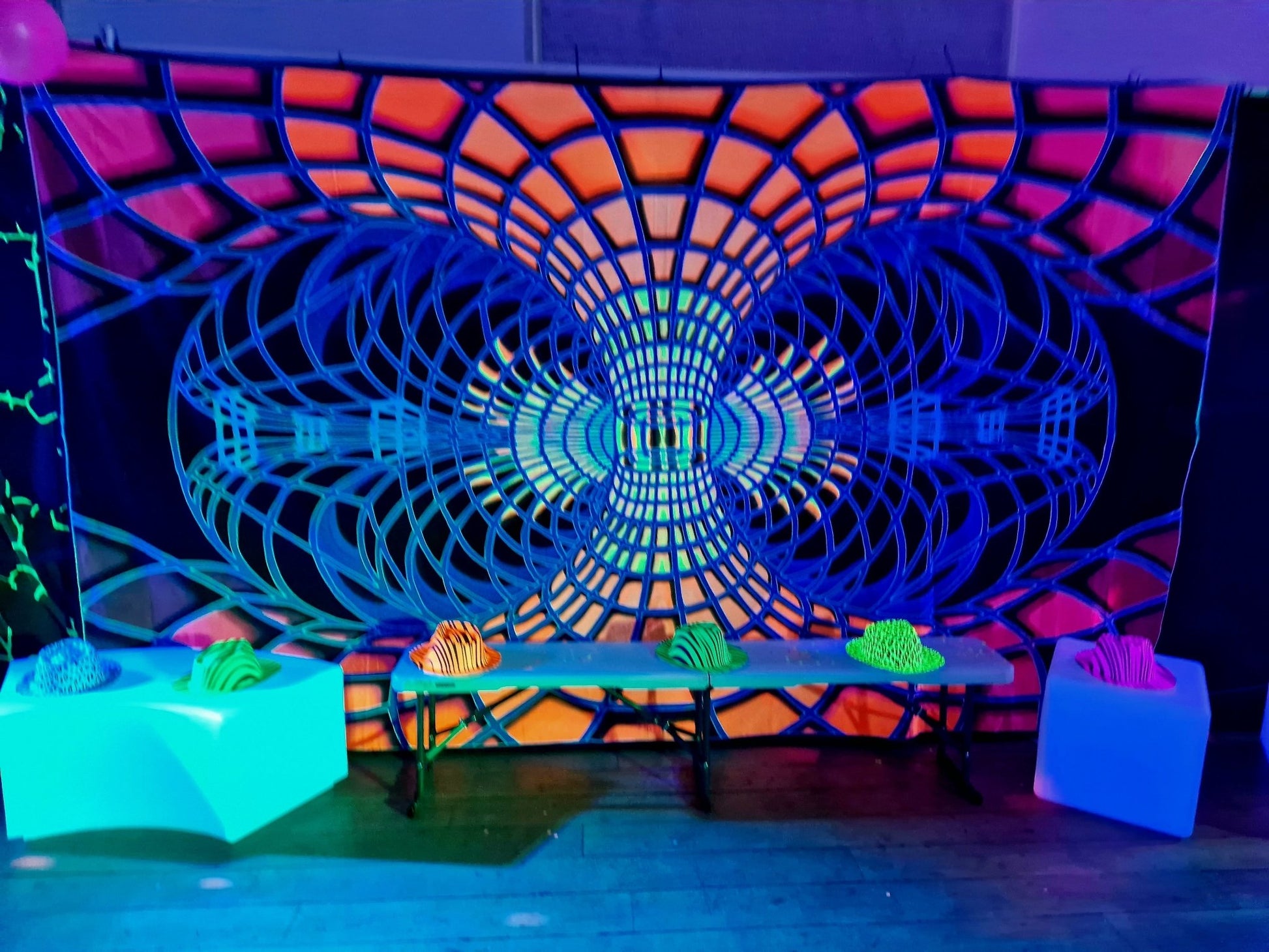 Complete Transformation - UV Décor - Lay-z-days Event's™Complete Transformation - UV Décor