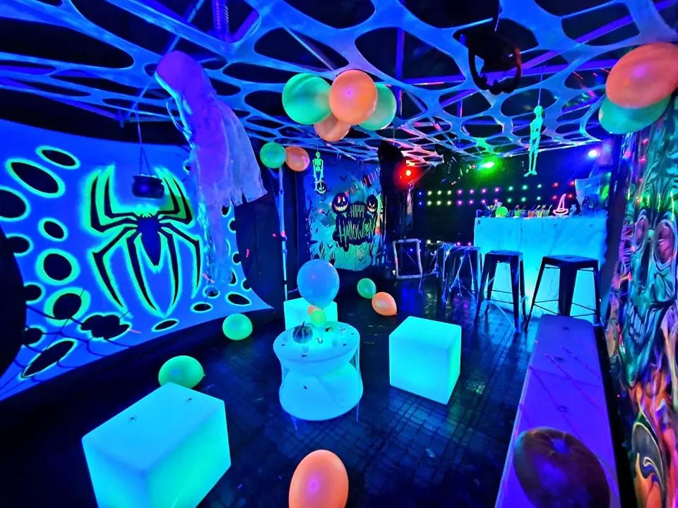 UV Halloween Party Tent Décor Theme - Lay-z-days Event's™UV Halloween Party Tent Décor Theme