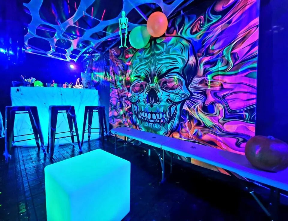UV Halloween Party Tent Décor Theme - Lay-z-days Event's™UV Halloween Party Tent Décor Theme